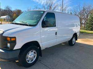 2013 Ford E350 Super Duty Cargo