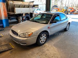 2006 Ford Taurus SE