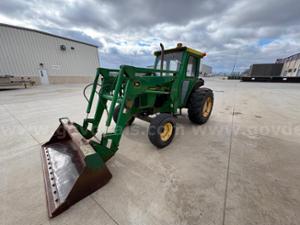 1999 John Deere 5210