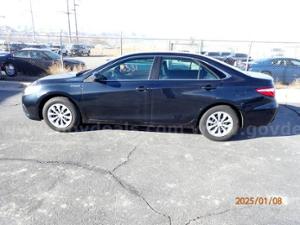 2017 Toyota Camry Hybrid le