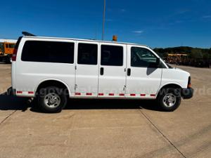 2013 Chevrolet Express 2500 Cargo Van