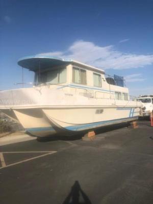 1984 Barracuda House Boat