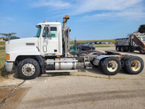 1995 Mack Ch613