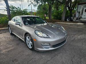 2011 Porsche Panamera 4