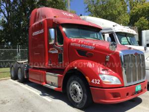 2012 Peterbilt 587